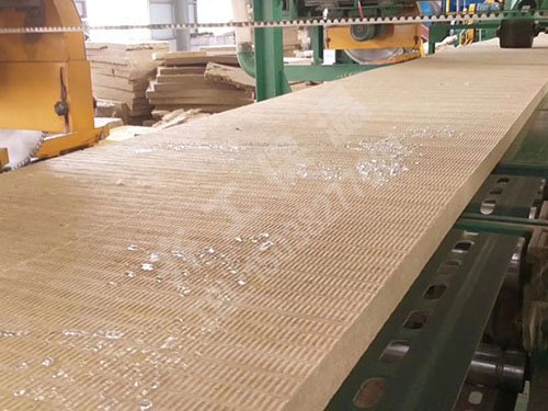 巖棉保溫板施工需要注意什么？