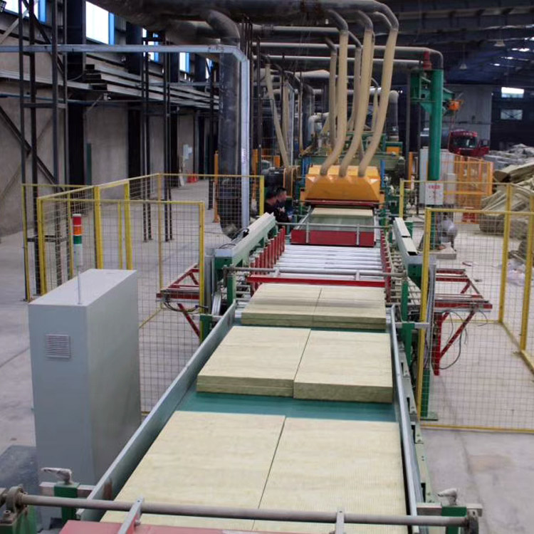 采購(gòu)巖棉板的注意事項(xiàng) 采購(gòu)巖棉板的注意事項(xiàng)