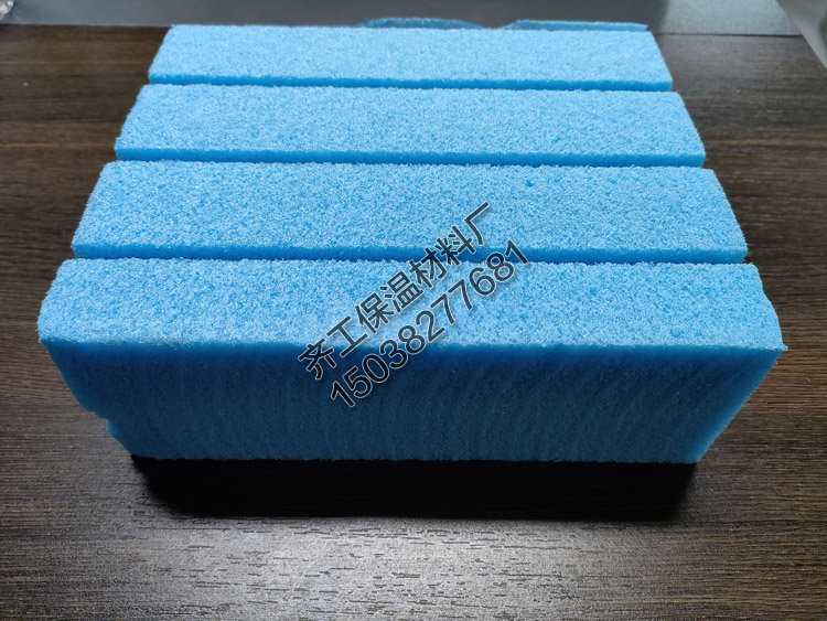 開(kāi)槽拉毛擠塑板 開(kāi)槽拉毛擠塑板