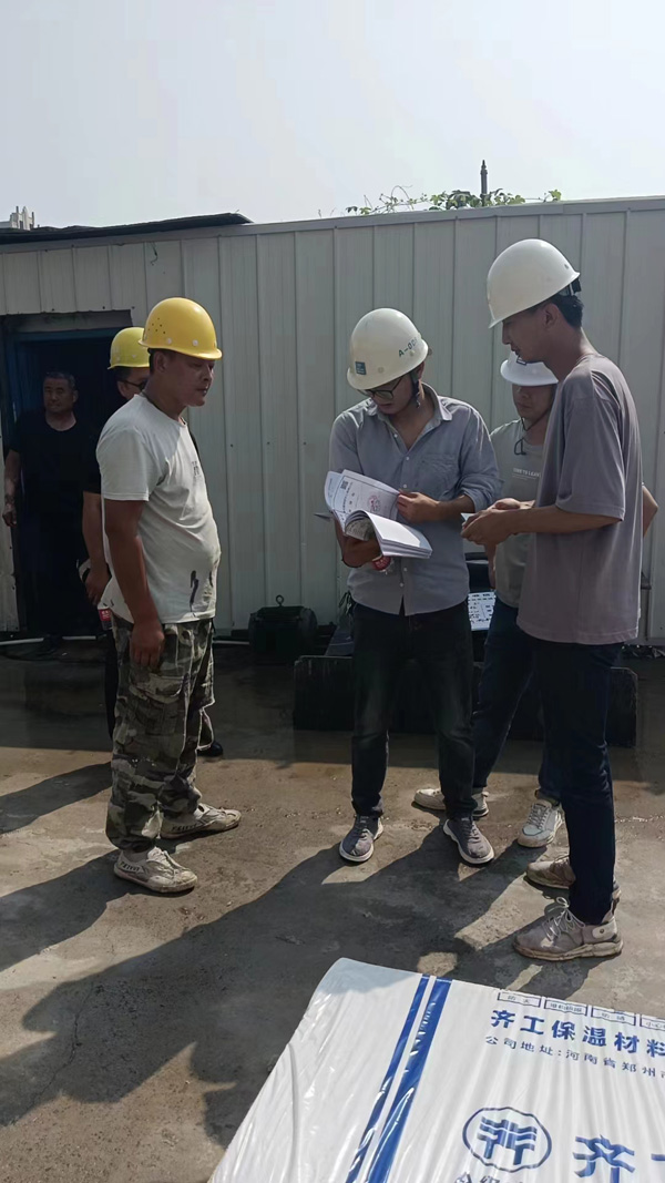 巖棉板驗(yàn)收現(xiàn)場(chǎng)